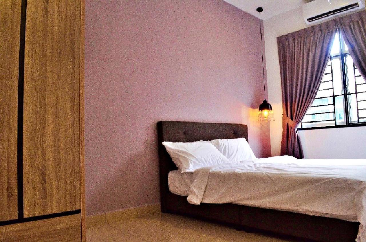 Desaru Cosy Homestay - Near Waterpark, Beach, Rapid -Wifi, Tvbox, Steamboat, Bbq Available Eksteriør billede