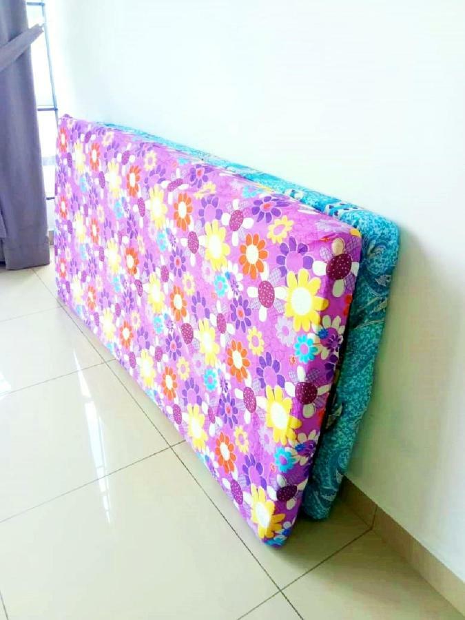 Desaru Cosy Homestay - Near Waterpark, Beach, Rapid -Wifi, Tvbox, Steamboat, Bbq Available Eksteriør billede